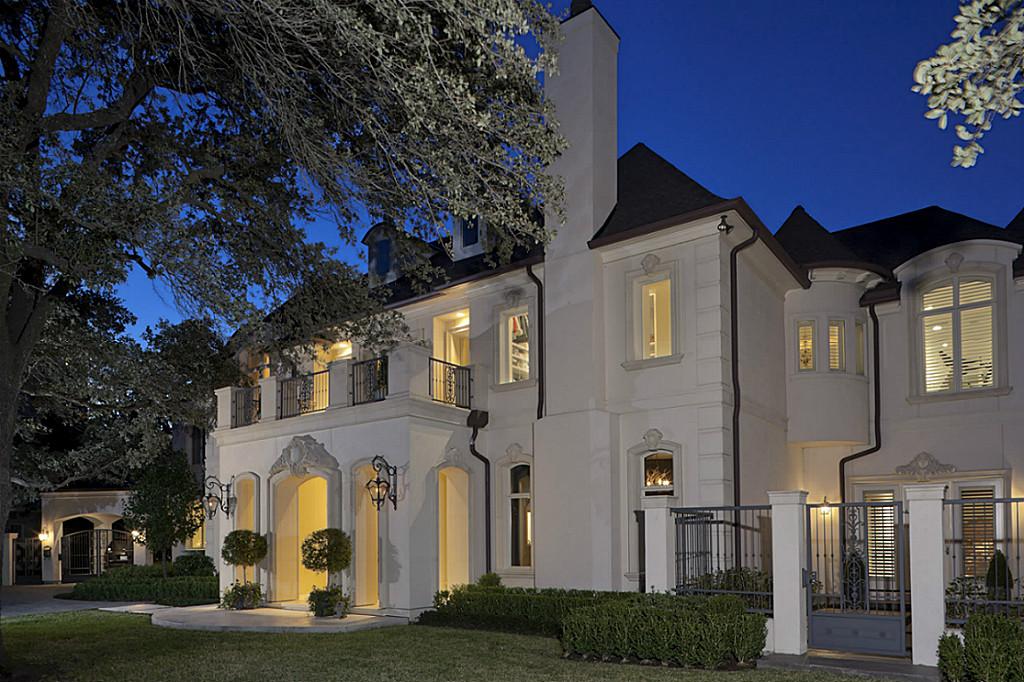 5506  Russett, Houston, TX 77056